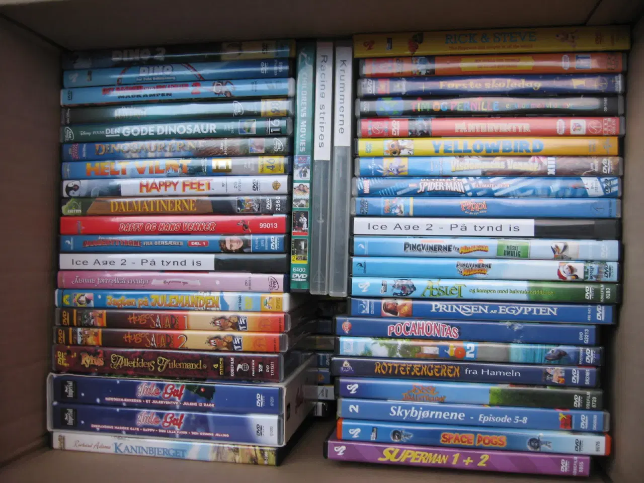 Billede 3 - Kasse med ca. 90 Børne DVDer