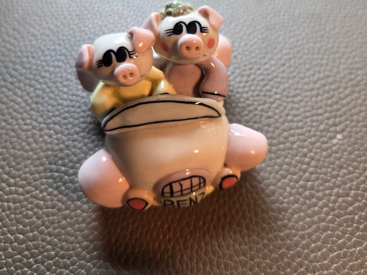 Billede 2 - Figur med grise