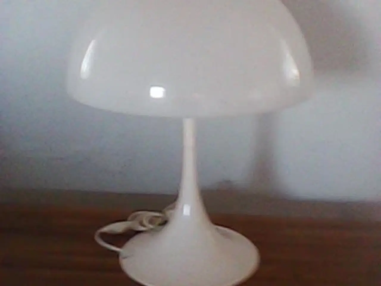 Billede 1 - Louis Poulsen bordlampe hvid