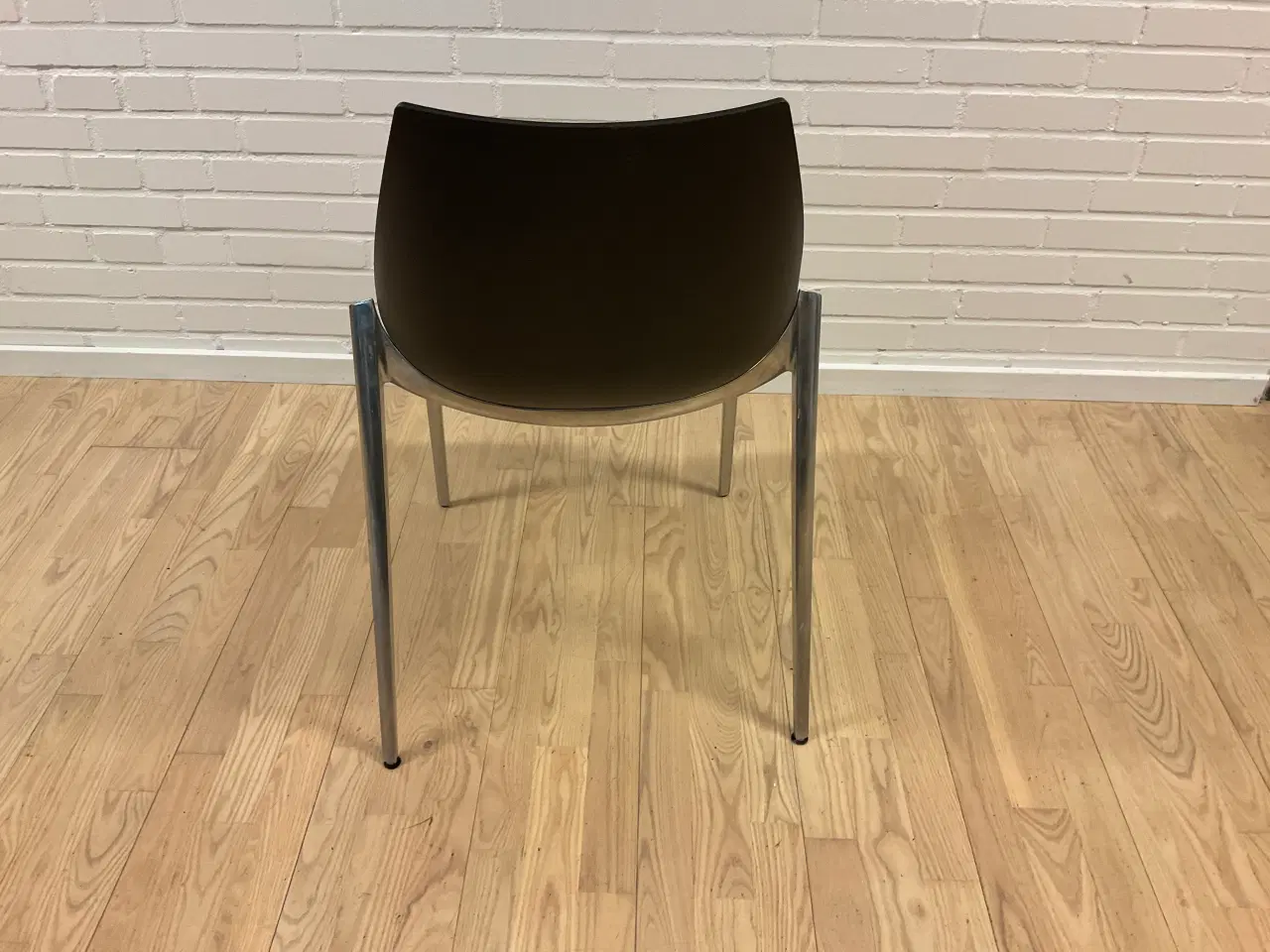 Billede 4 - Spisebord skald stole