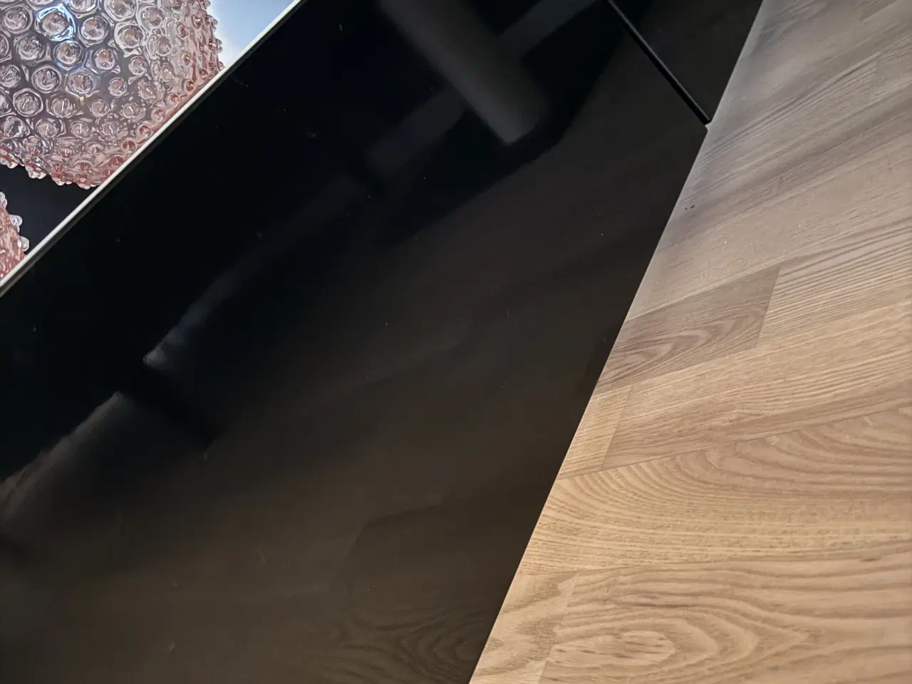 Billede 2 - TV bord, højglans sort/hvid. ILVA