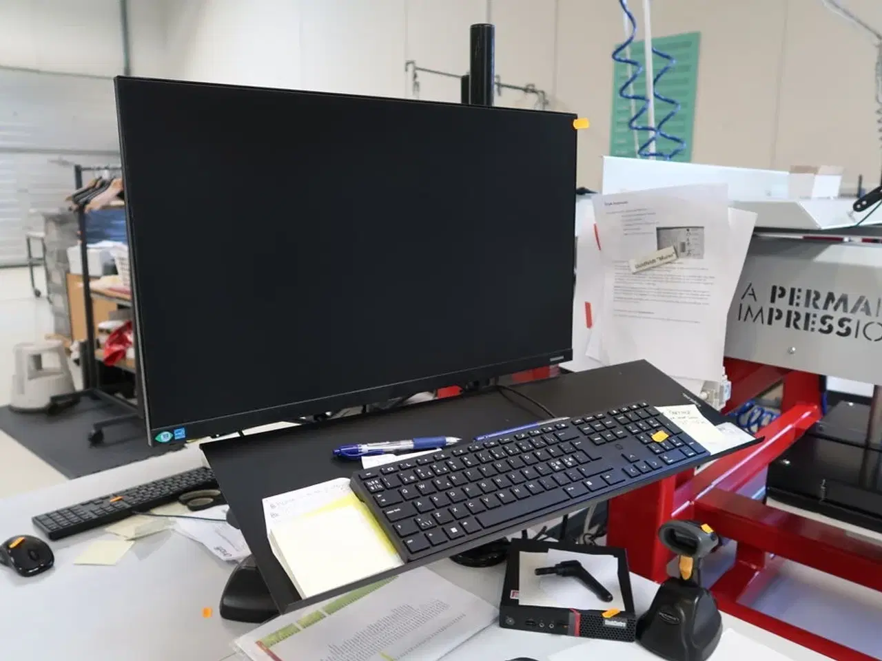Billede 2 - Computerskærm LENOVO, tastatur, håndscanner, computer LENOVO