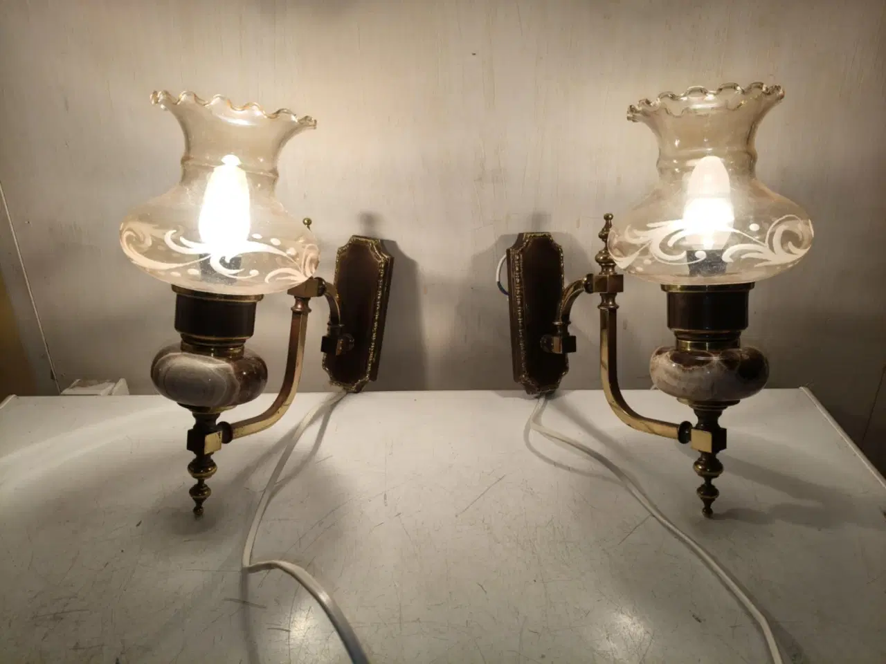 Billede 1 - 2 super flotte væglamper med marmor og messing 