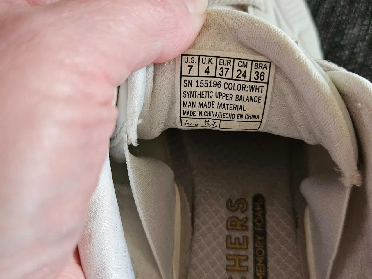 Billede 6 - HVIDE SKECHERS SNEAKERS 
