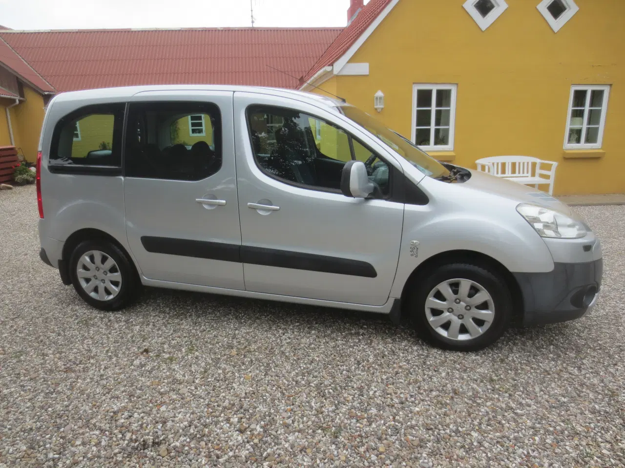 Billede 5 - Peugeot Partner 1.6 HDi År 2011, Nysynet. 