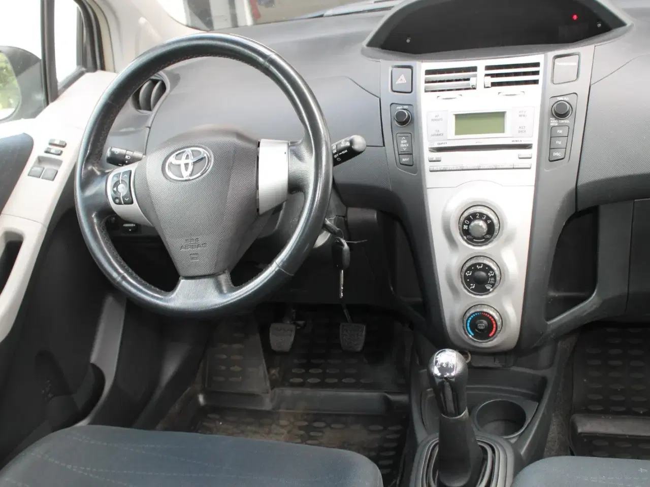 Billede 10 - Toyota Yaris 1,4 D-4D Luna