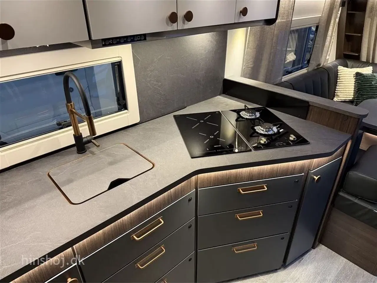 Billede 21 - 2025 - Polar Chimera 730 BSL   Polar Chimera den lækreste Vintervogn se den hos Hinshøj Caravan