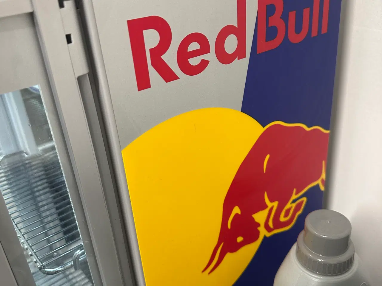 Billede 2 - Redbull Køleskab 