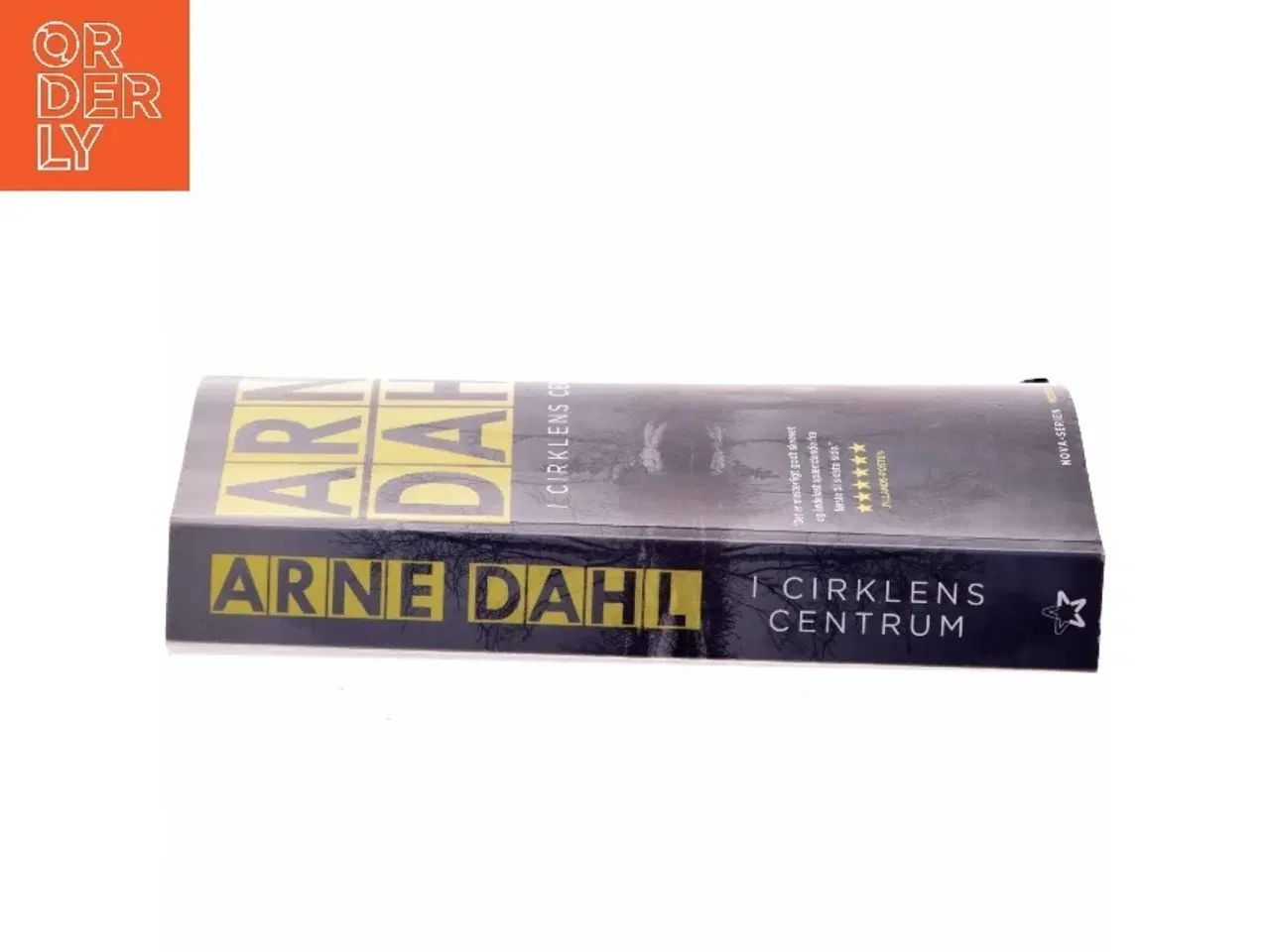 Billede 2 - I cirklens centrum af Arne Dahl (f. 1963) (Bog)