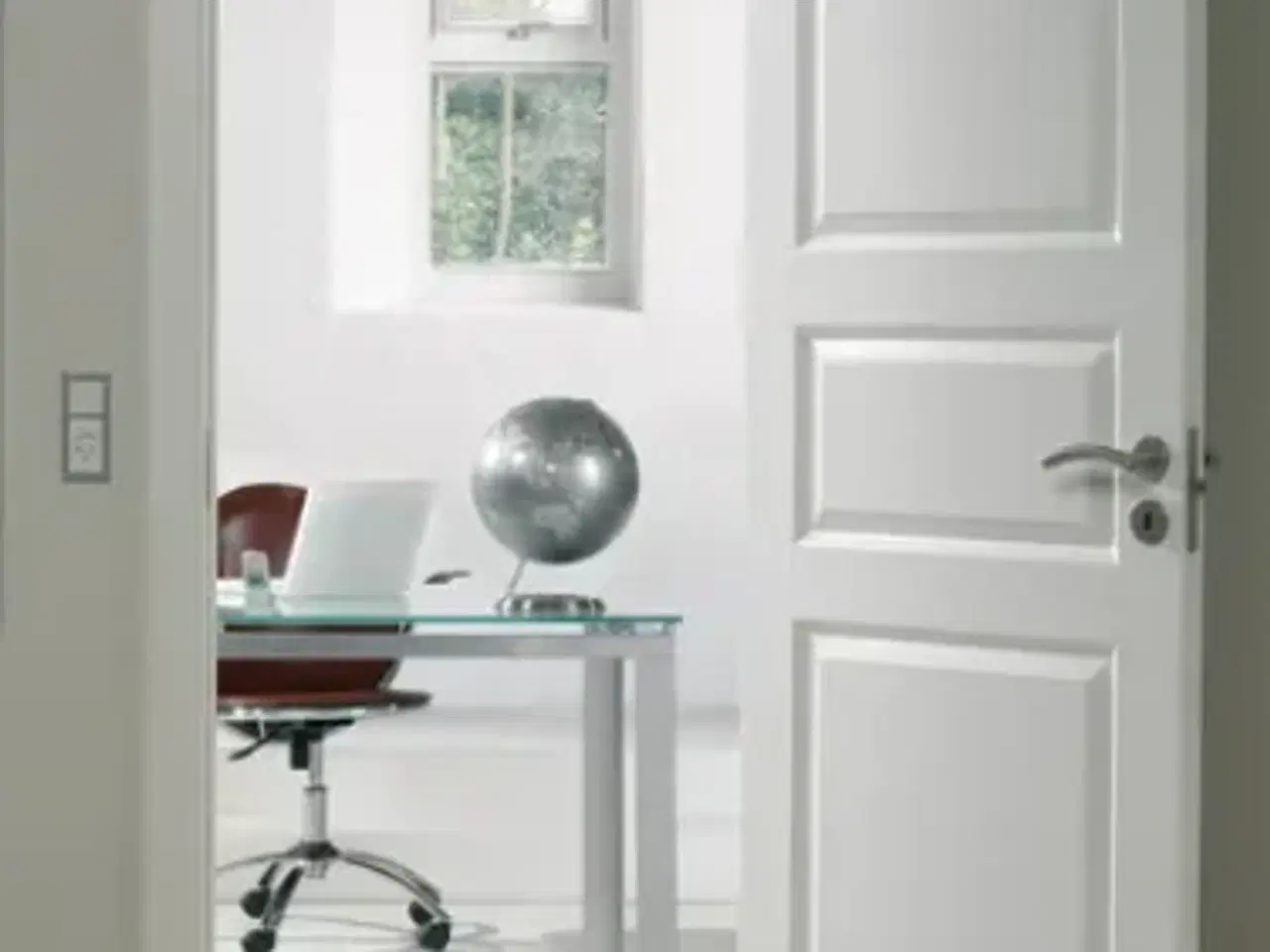 Billede 1 - Kilsgaard formpresset dør Hvid