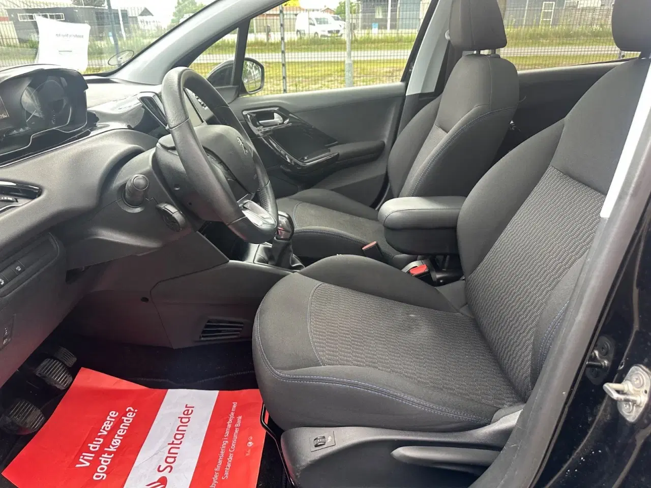 Billede 9 - Peugeot 208 1,2 PureTech 82 Signature Sky