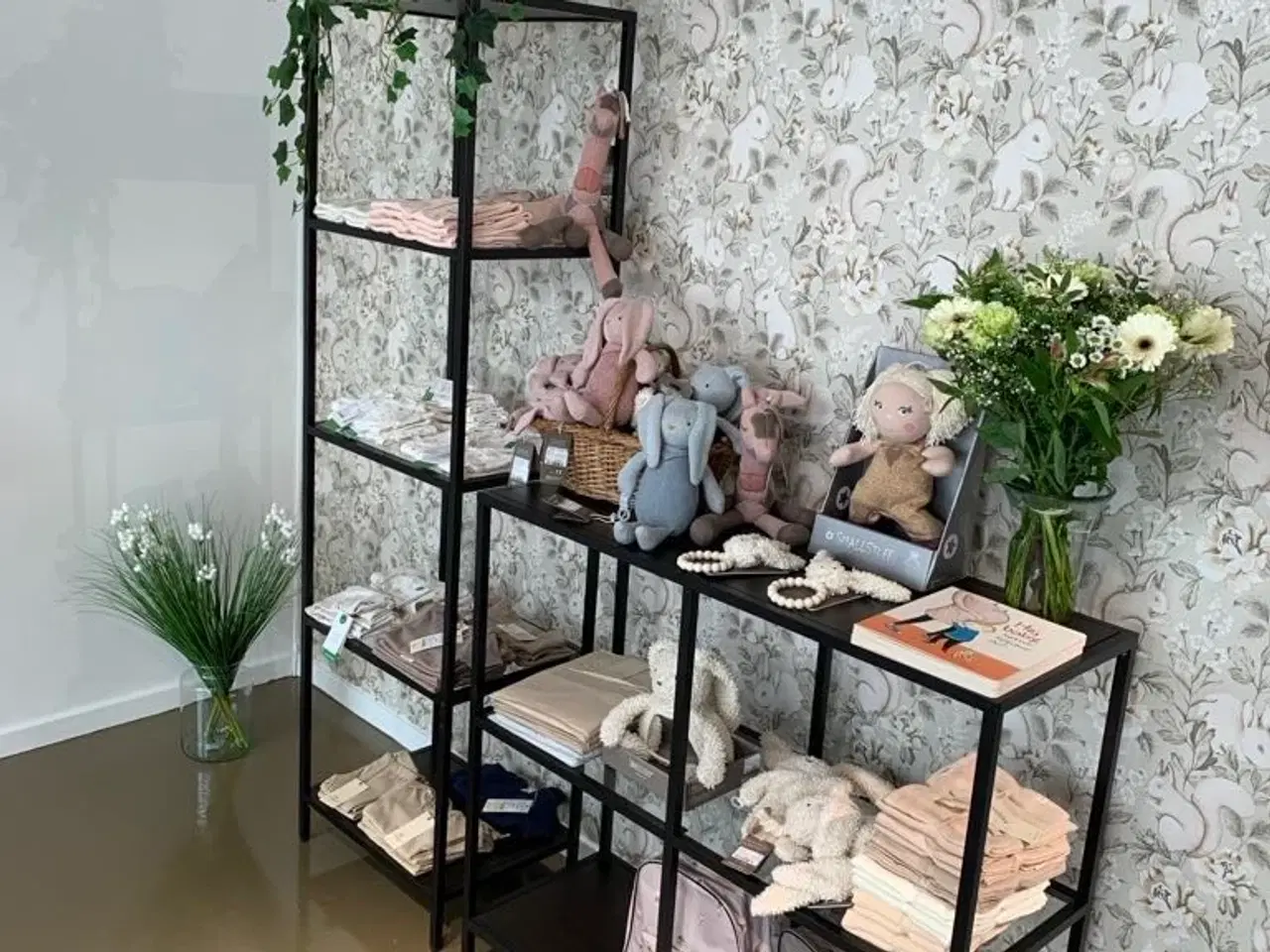 Billede 1 - Reol Ikea kun 150,-