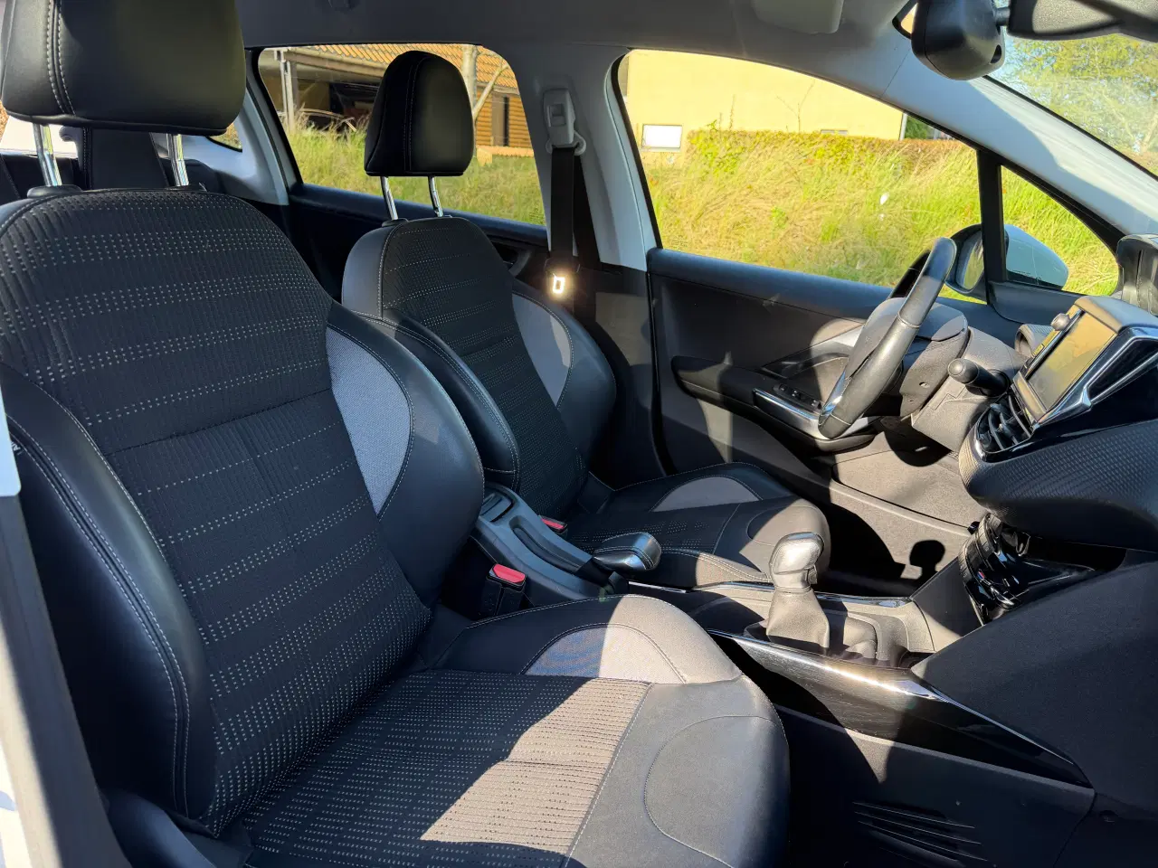 Billede 5 - Salg af Peugeot 2008 bil