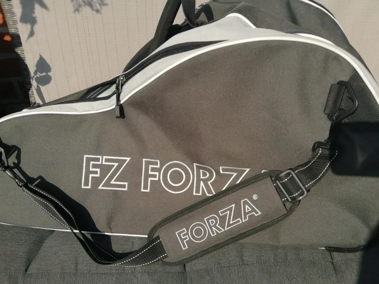 Billede 2 - TENNISBAG TROLLEY, FORZA, BRUGT FÅ GANGE