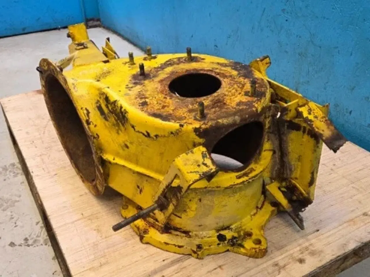 Billede 13 - New Holland 1550S Tømmerør Hus 80350390