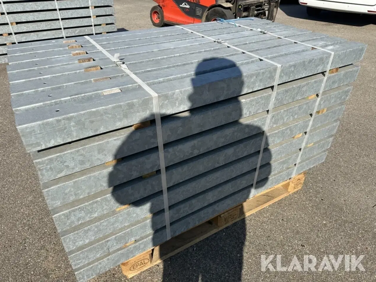 Billede 4 - Galvaniserede stolper 1,5m lange - 57 styk