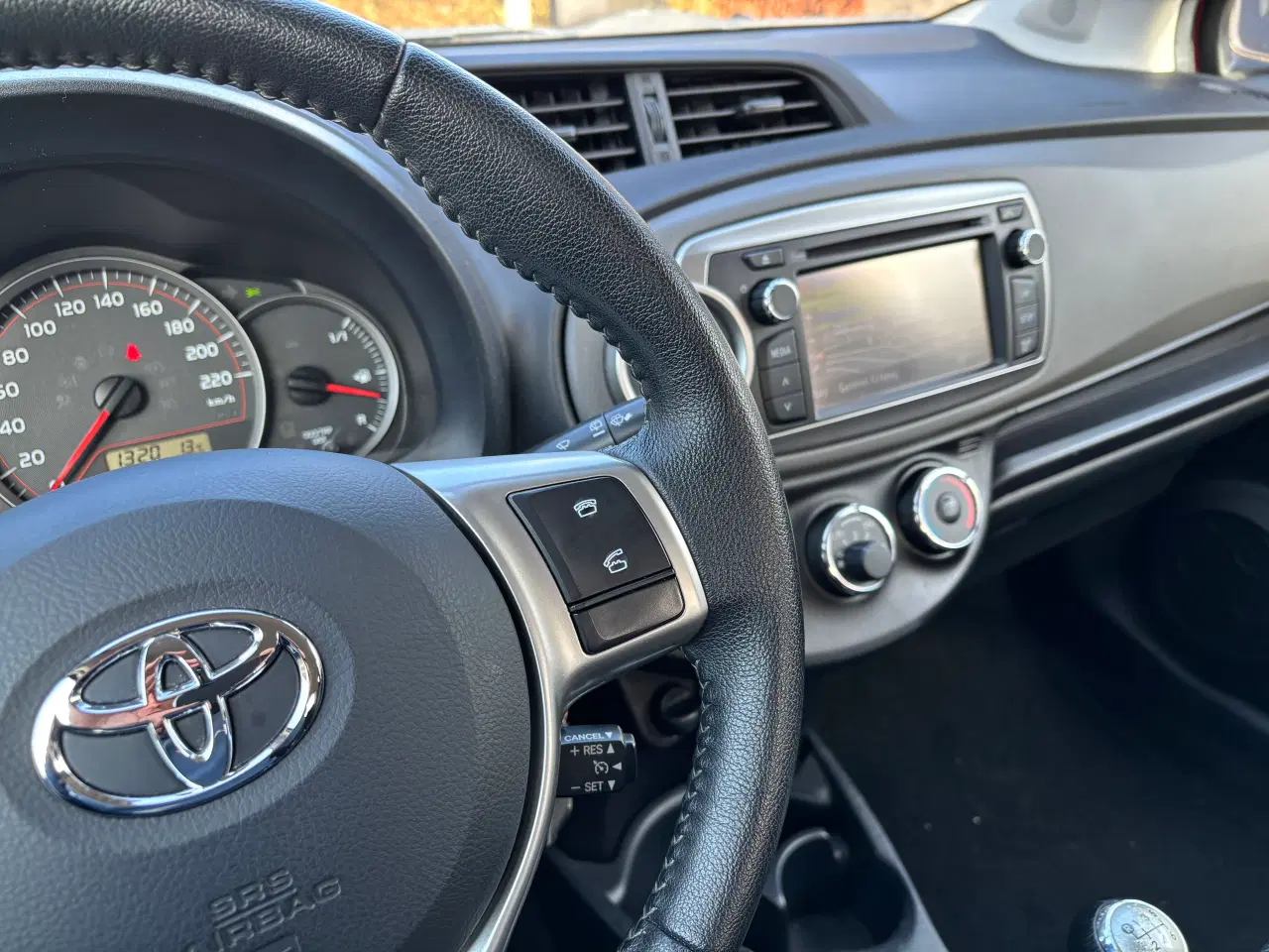 Billede 7 - Yaris med få KM