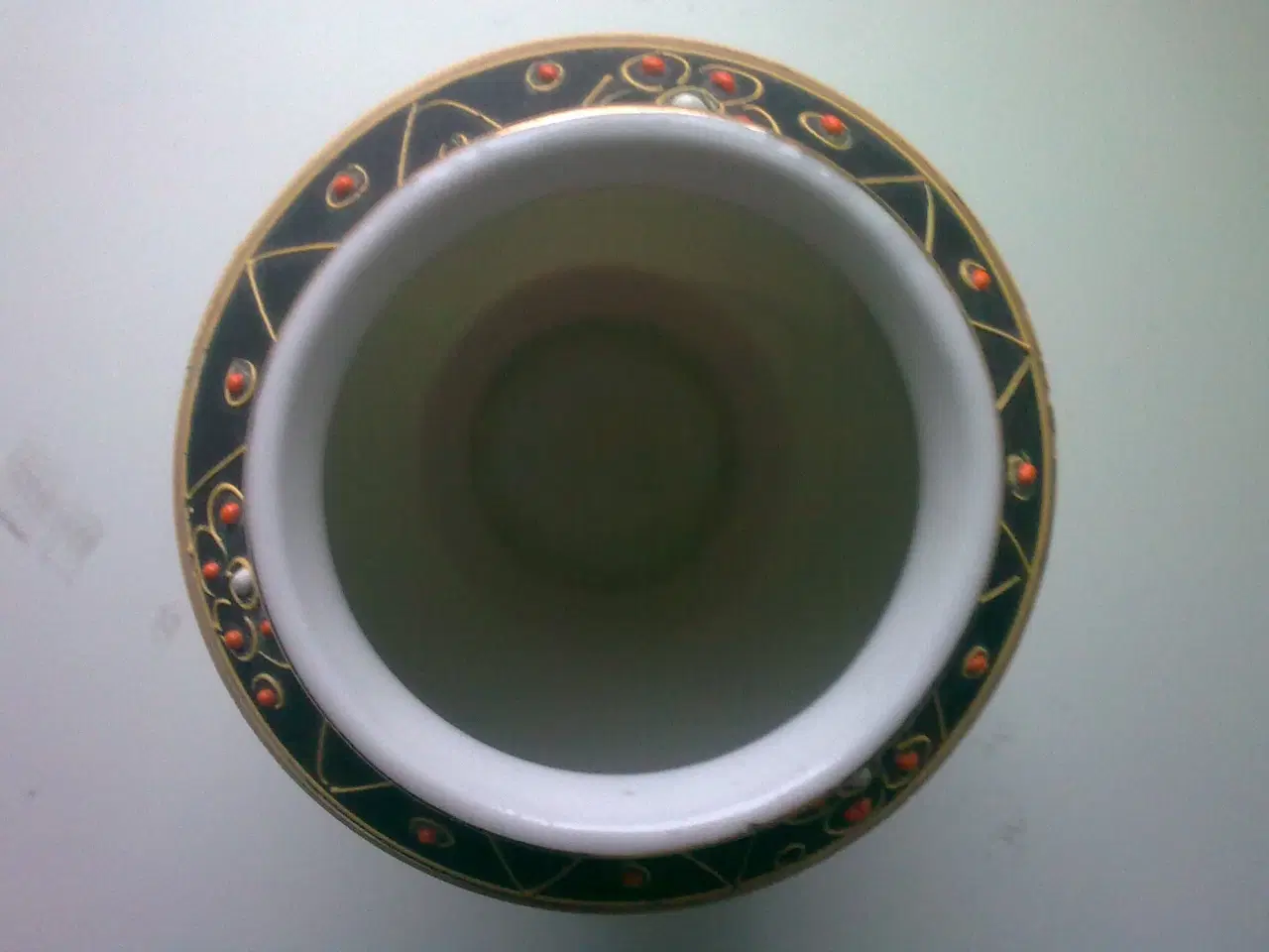 Billede 3 - Japan Geisha vase halvgammel hvid porcelæn