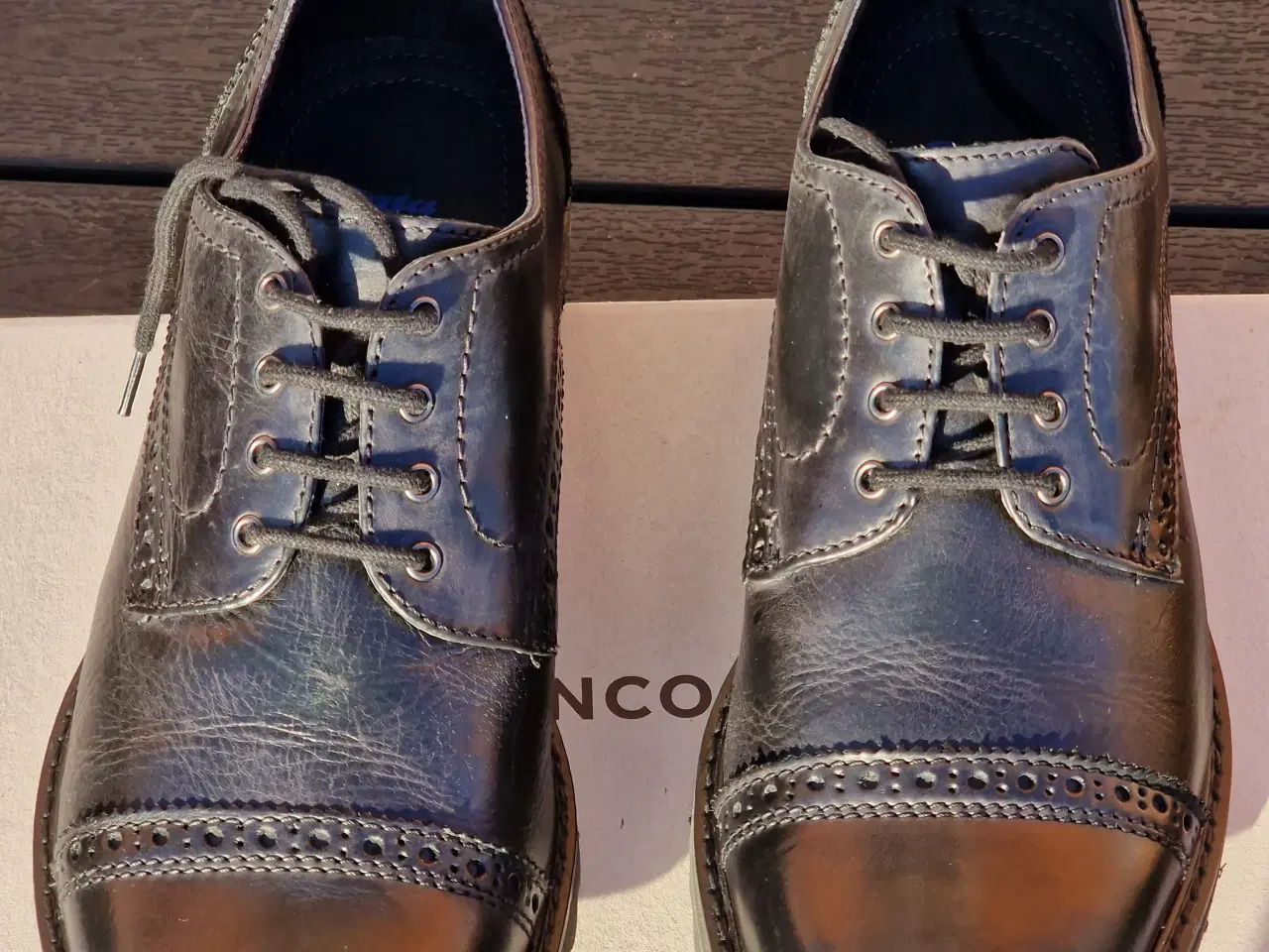 Billede 1 - Sorte sko til fest eller hverdag.