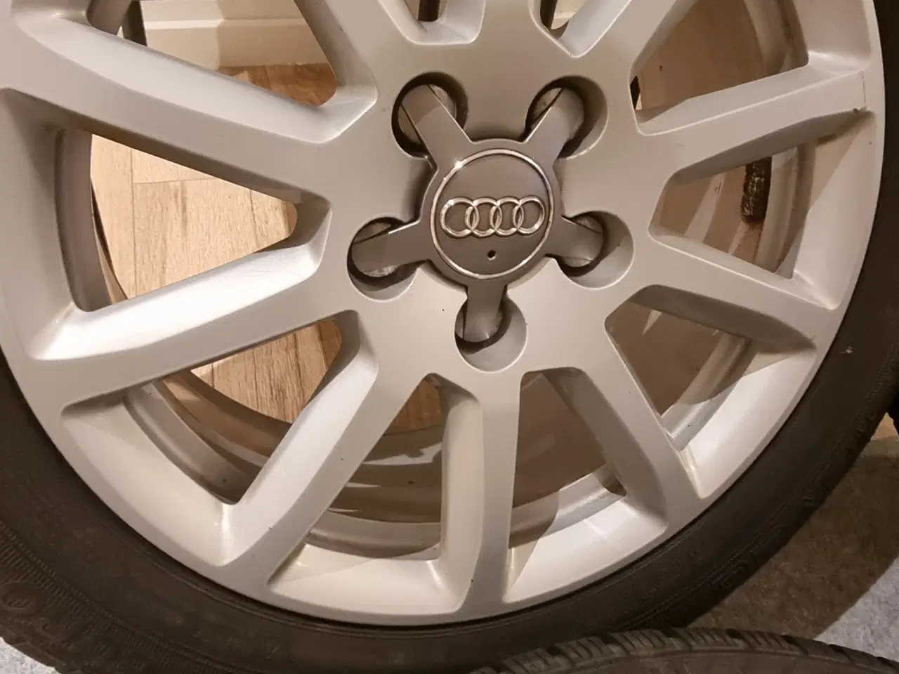 Billede 4 - Alufælge b8