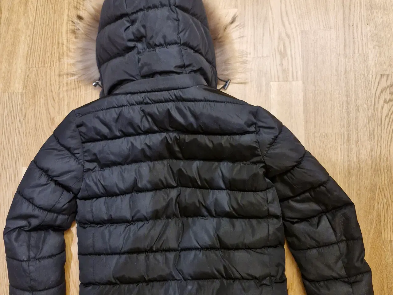 Billede 6 - Flot vinter-dun-jakke MONCLER str 104