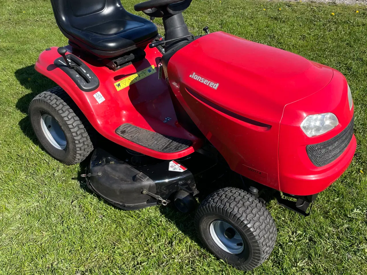 Billede 2 - Jonsered LT2217A havetraktor