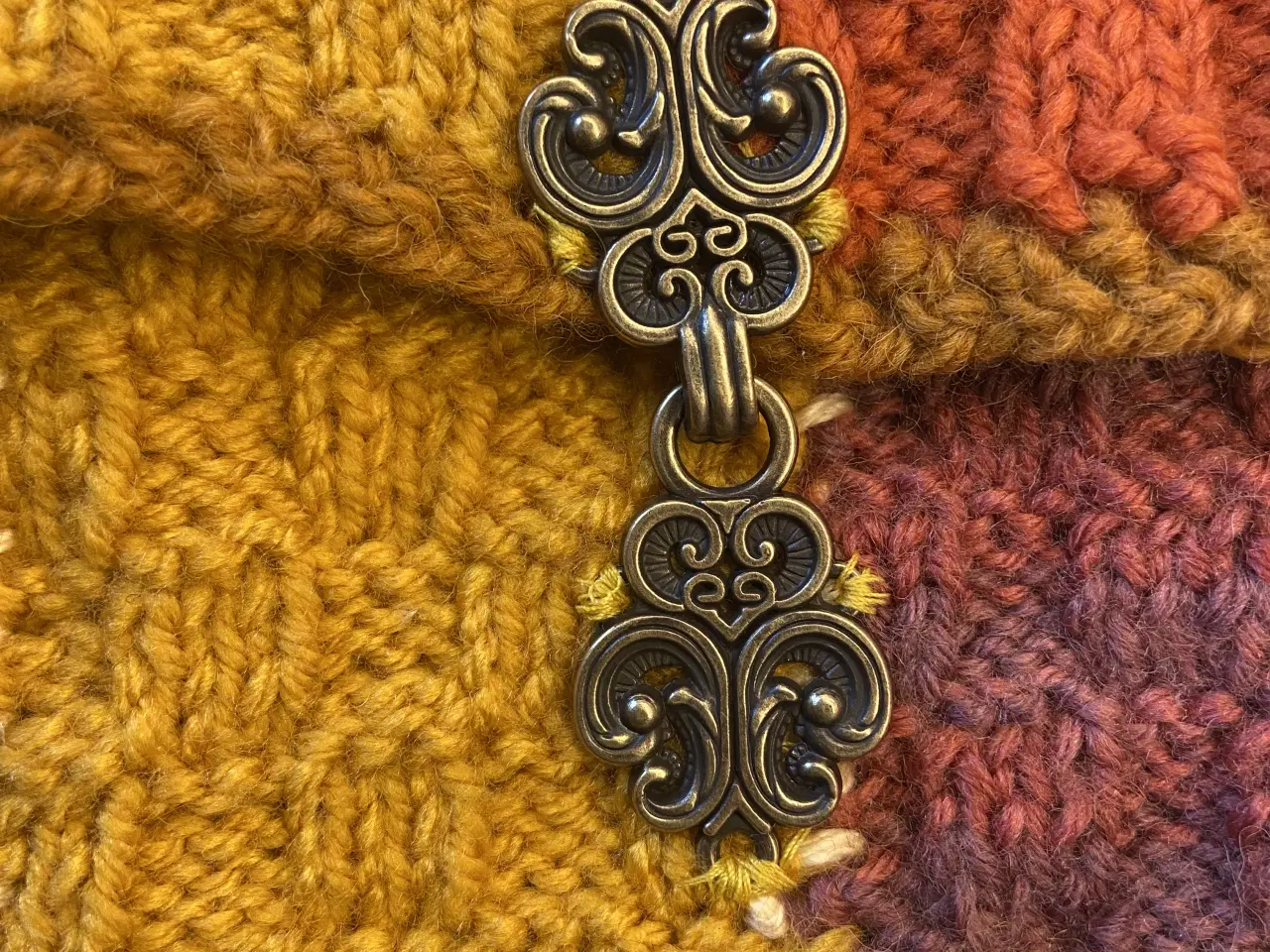 Billede 2 - Strikket ul skuldre task