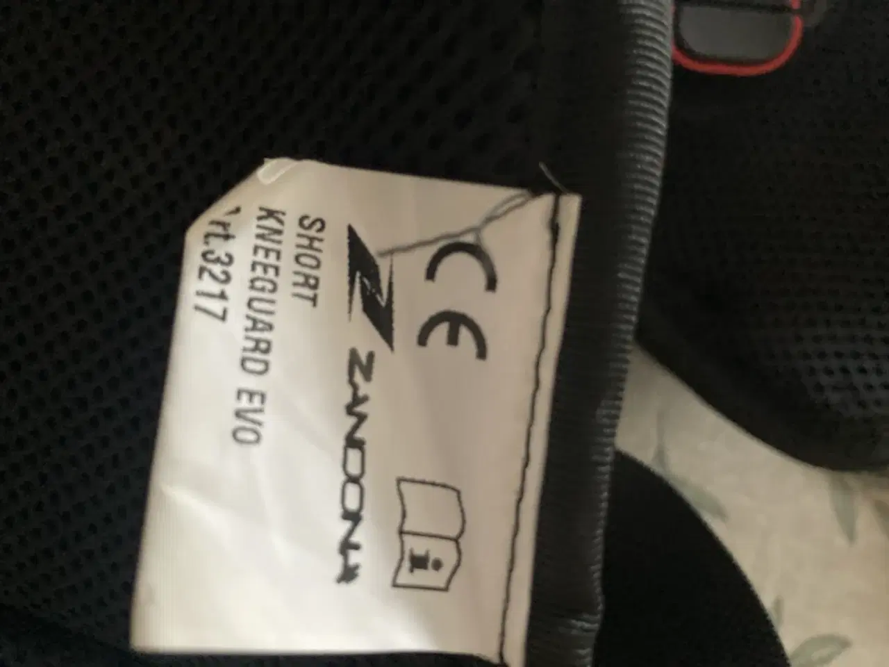 Billede 8 - Sikkerheds pakke str M