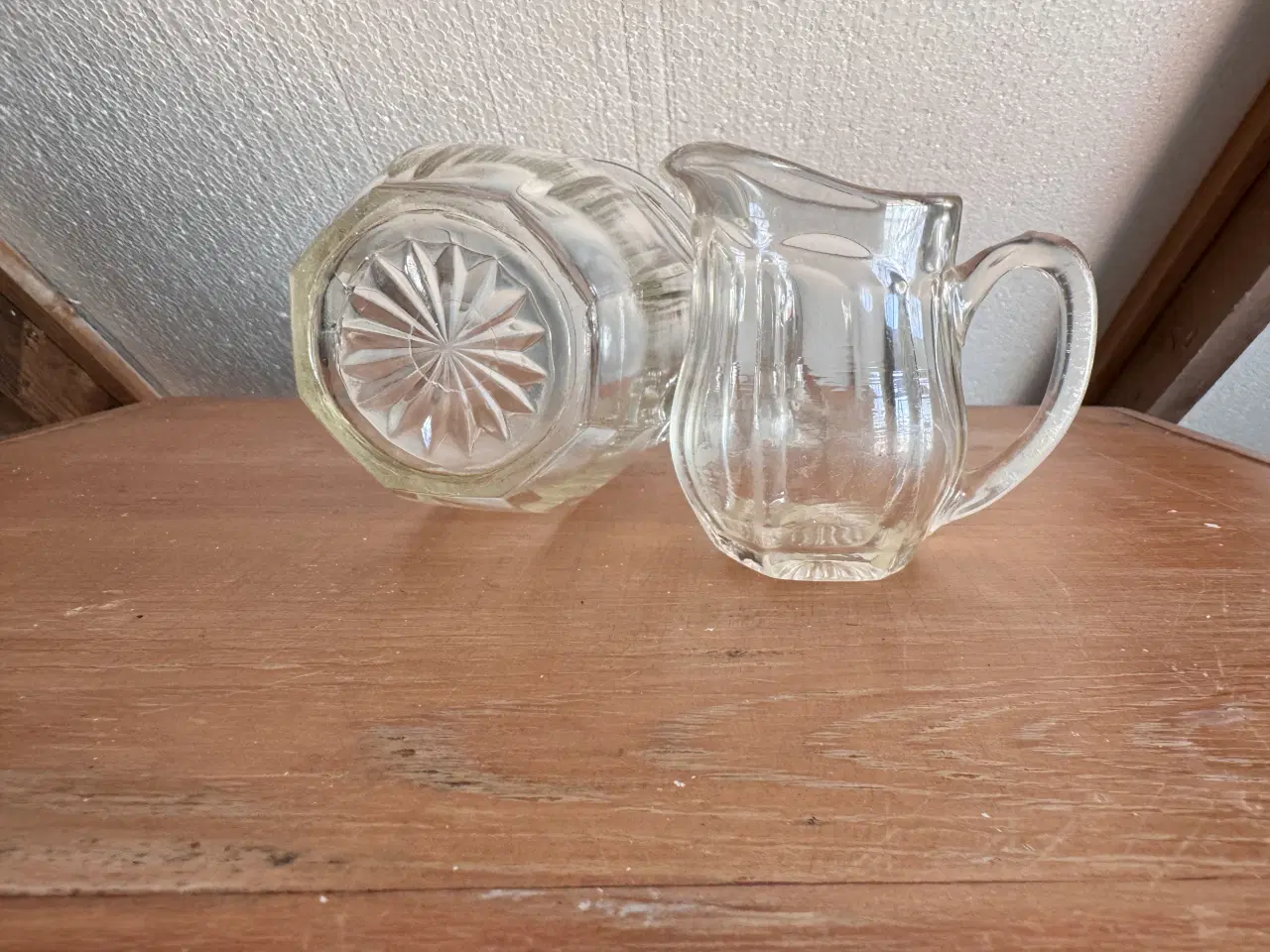 Billede 2 - Fløde- og saft kander fra mormors gemmer 