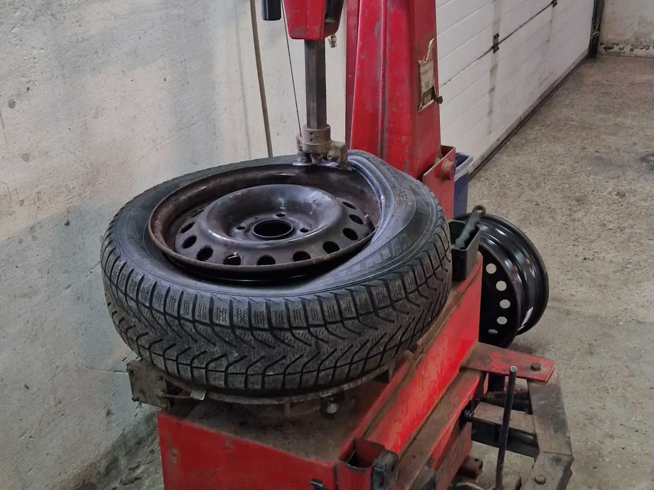 Billede 1 - Dækmaskine