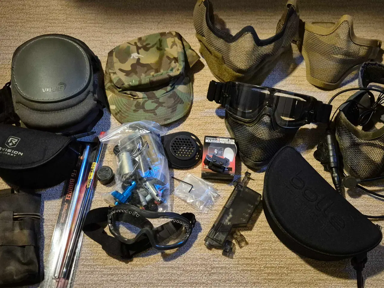 Billede 1 - Hardball udstyr og reservedele