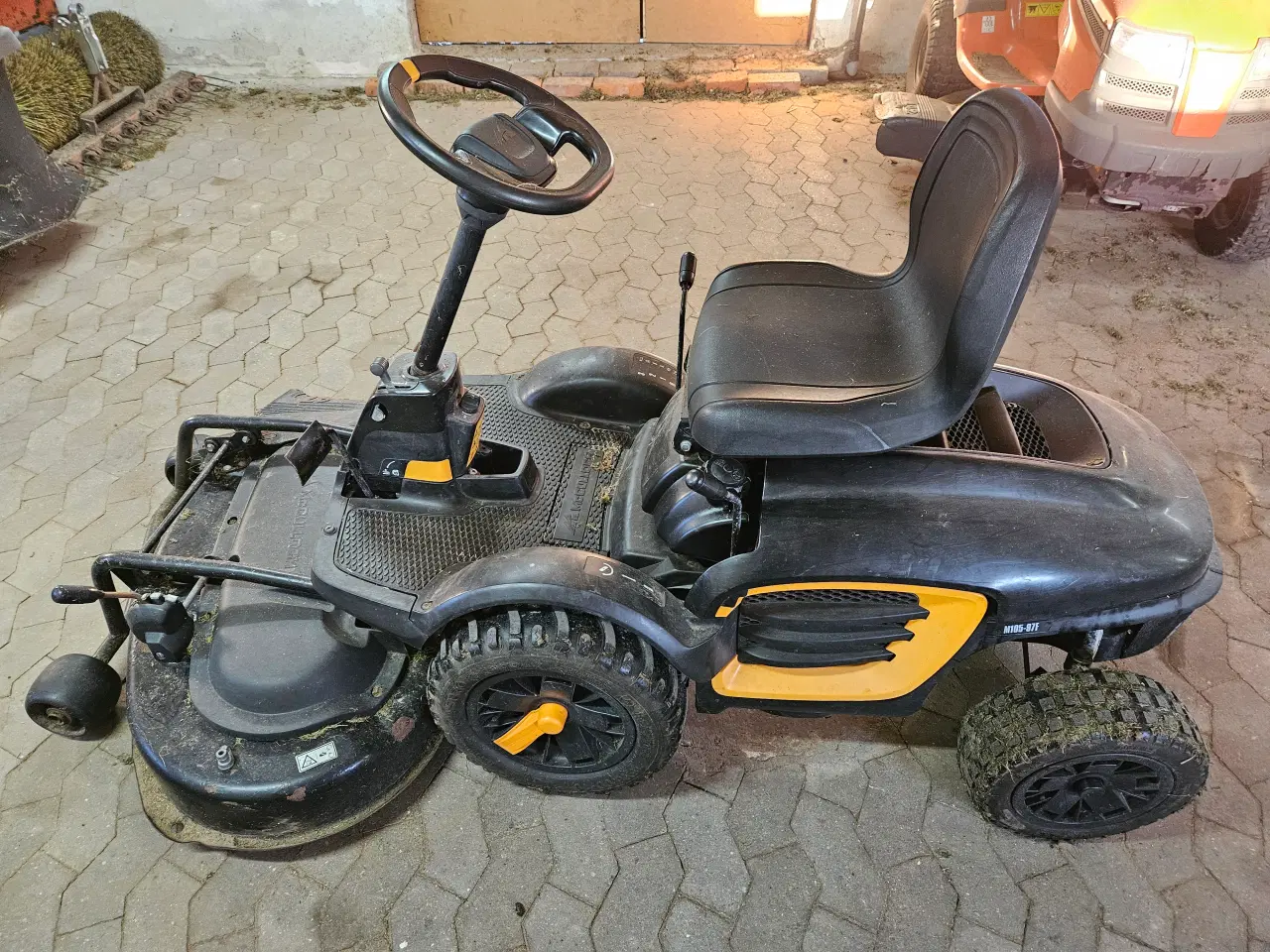 Billede 4 - Mcculloch M105-97F Havetraktor