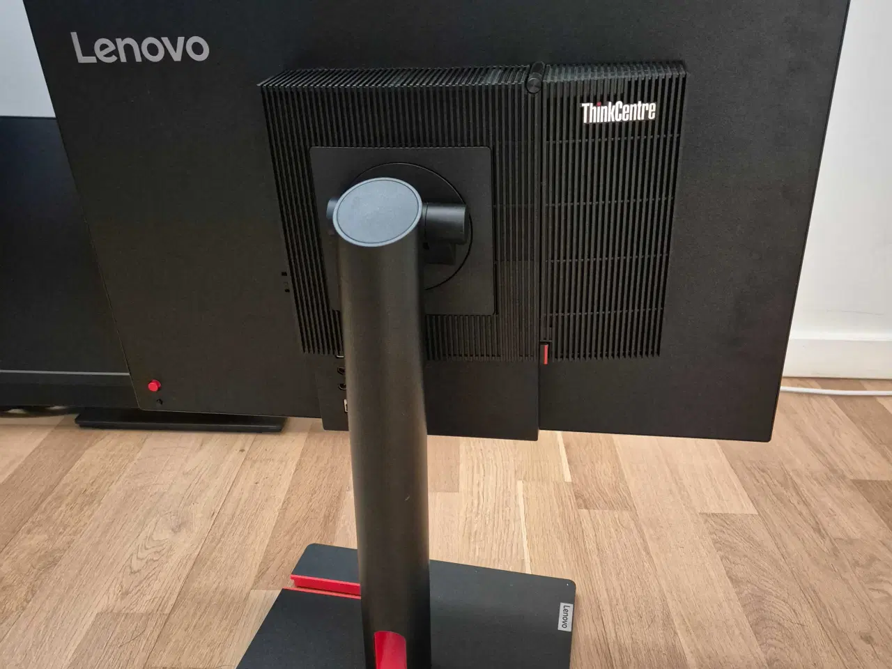 Billede 6 - Lenovo ThinkCentre Tiny-In-One 24" G5