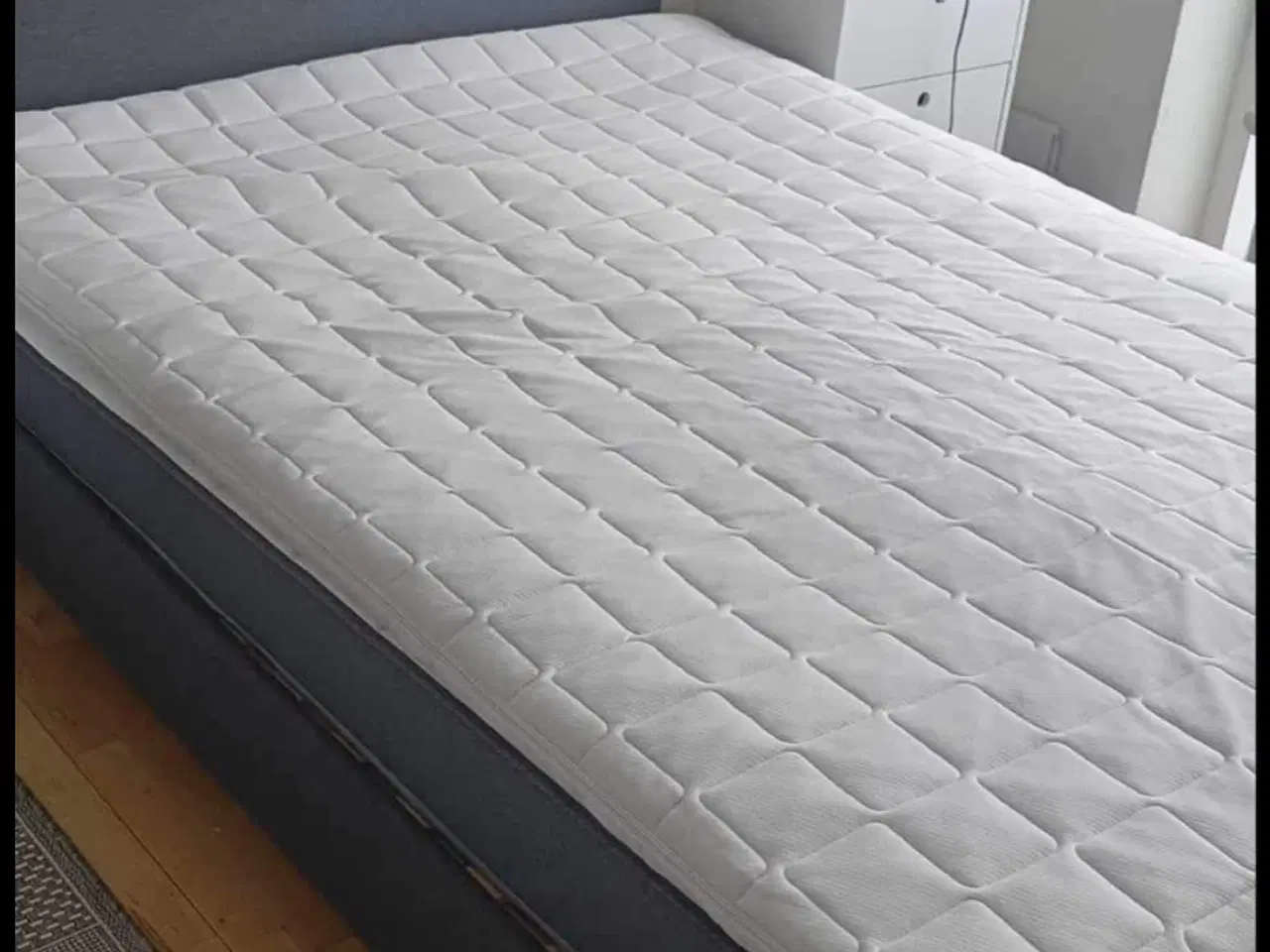 Billede 1 - Dobbelt seng fra Ikea