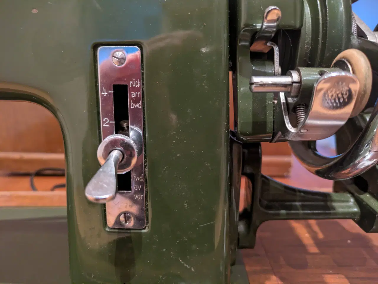 Billede 4 - Velholdt "Gritzner VG" symaskine