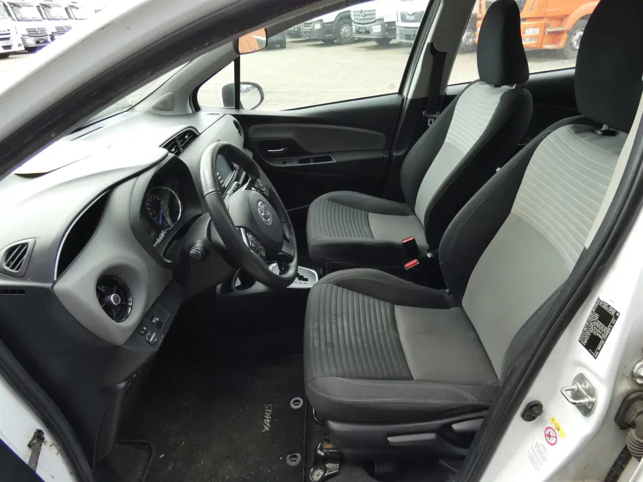 Billede 9 - Toyota Yaris 1,5 Hybrid H2 E-CVT 100HK 5d Trinl. Gear