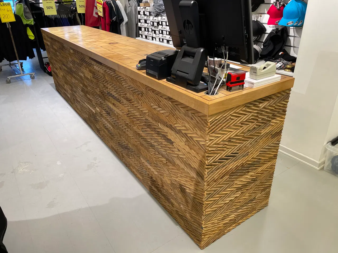 Billede 1 - Rustik Butik desk  perfekt til tøjbutik 