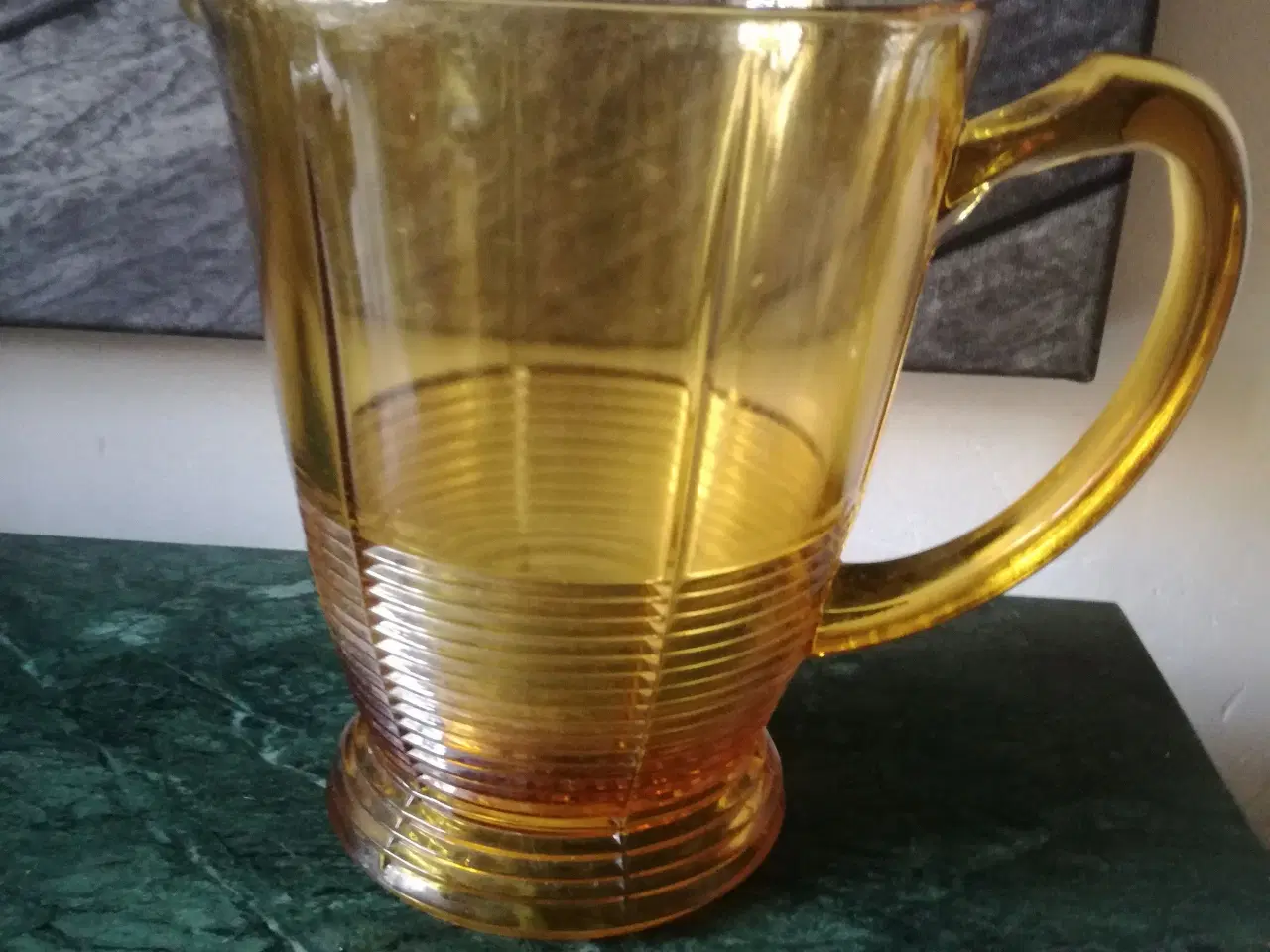 Billede 1 - Retro glaskande i gul glas