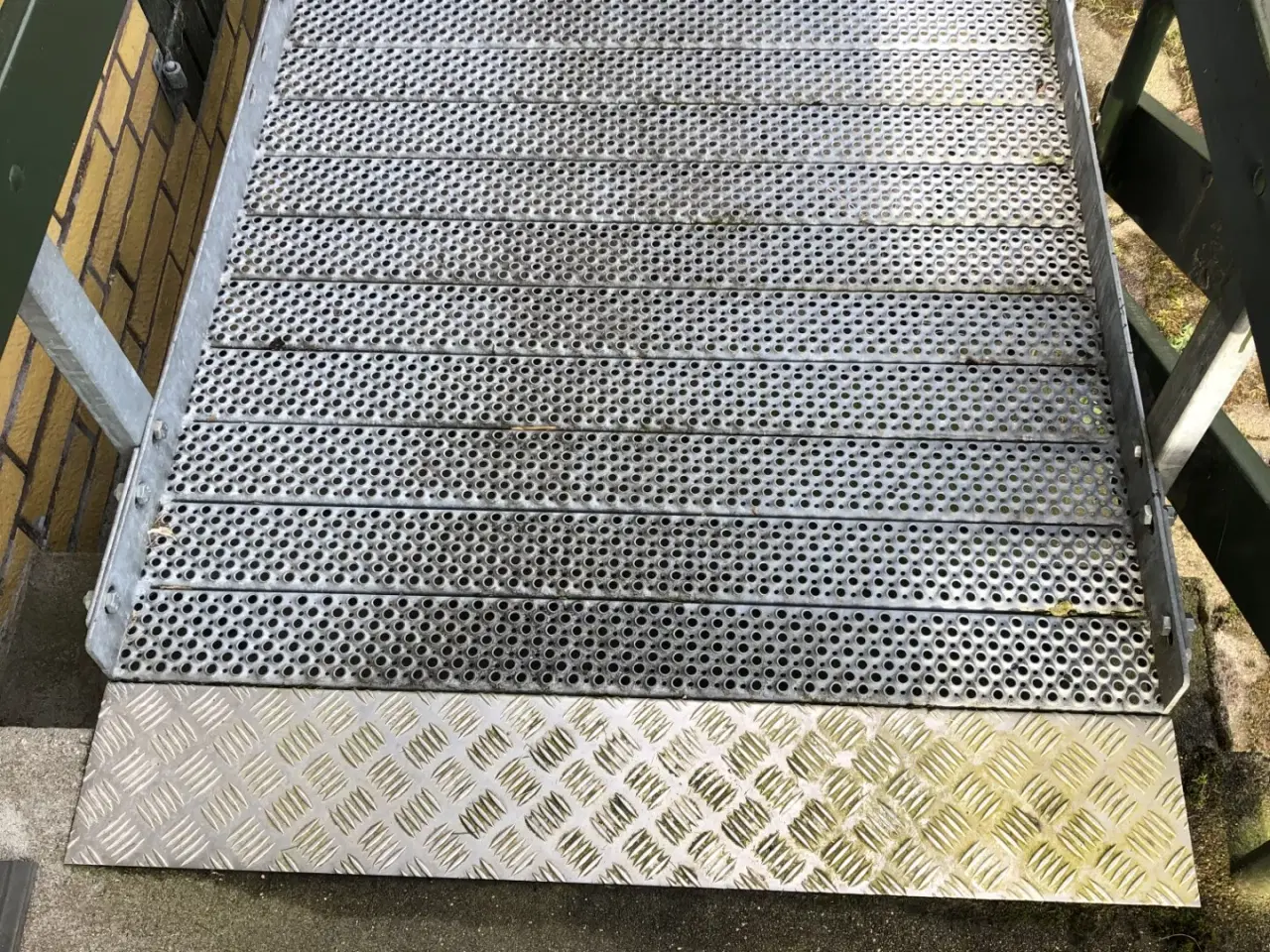 Billede 2 - Rampe, galvaniseret 8,5m lang 1,0m bred