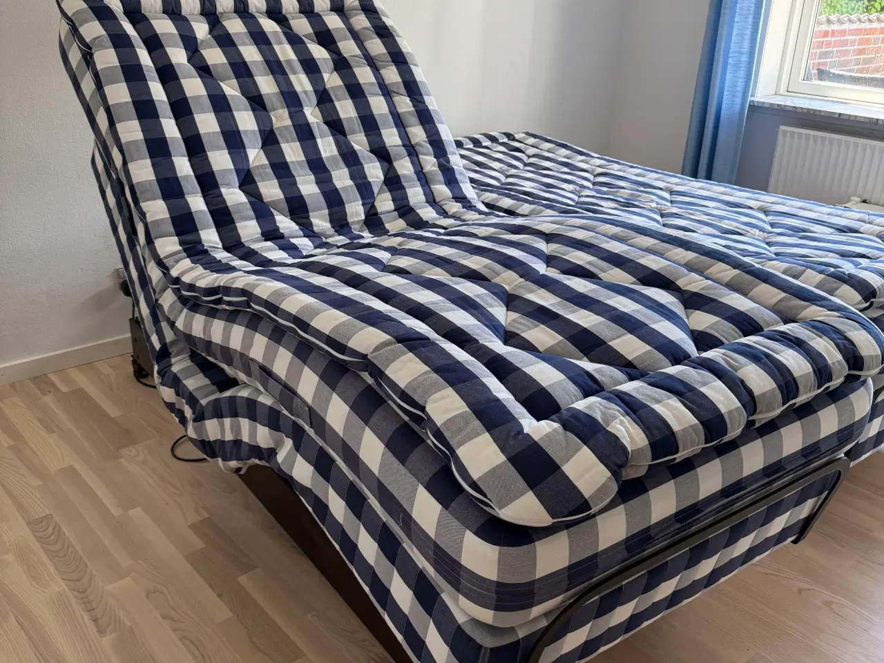 Billede 1 - 2 stk. Hästens elevationssenge  