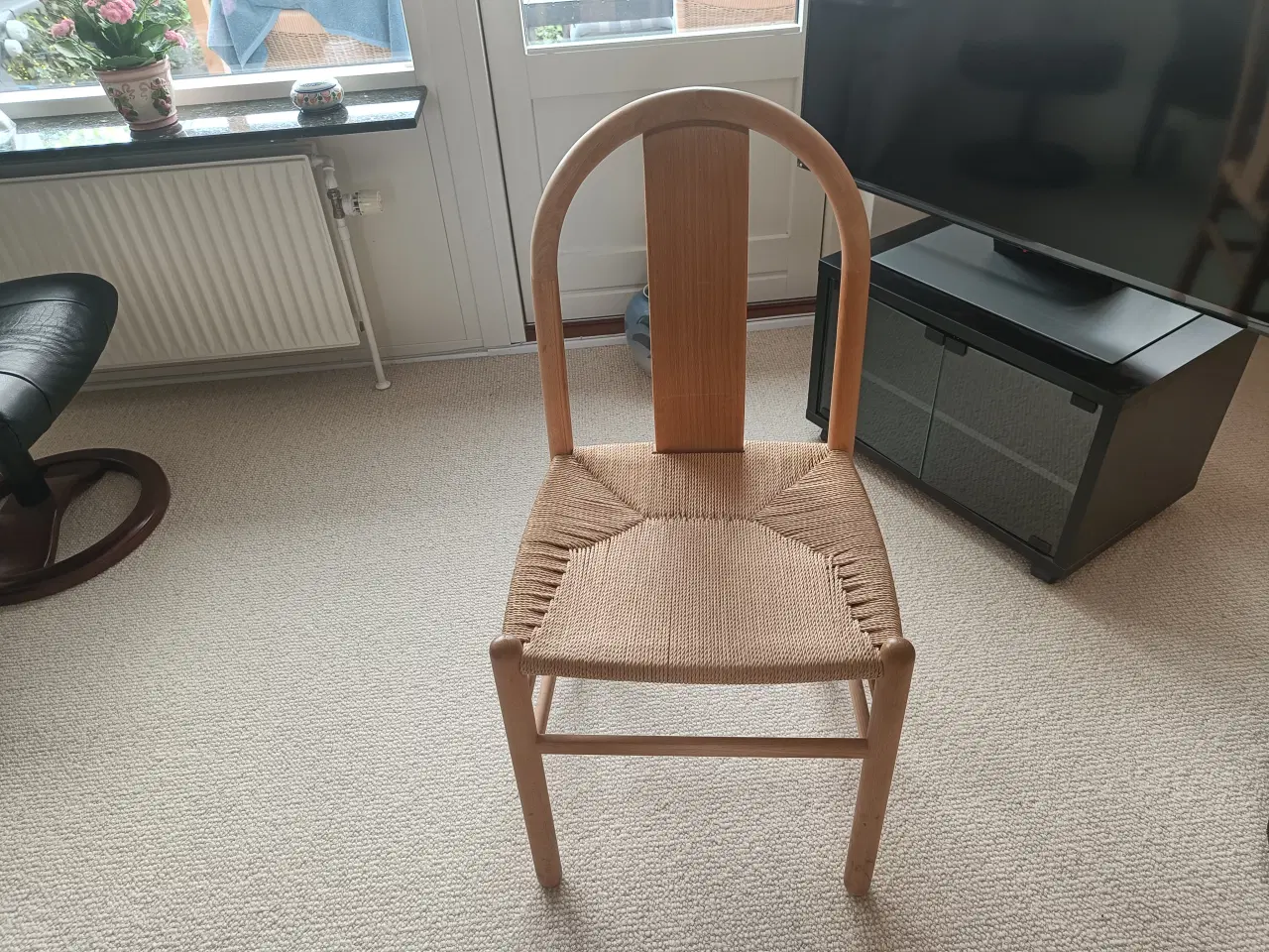 Billede 2 - Spisebord i massiv bøg m. plade 6 stole.