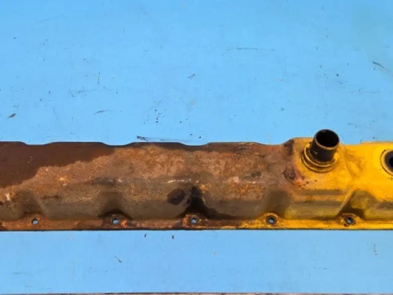 Billede 2 - Ford 675TA Ventildøksel 87800986