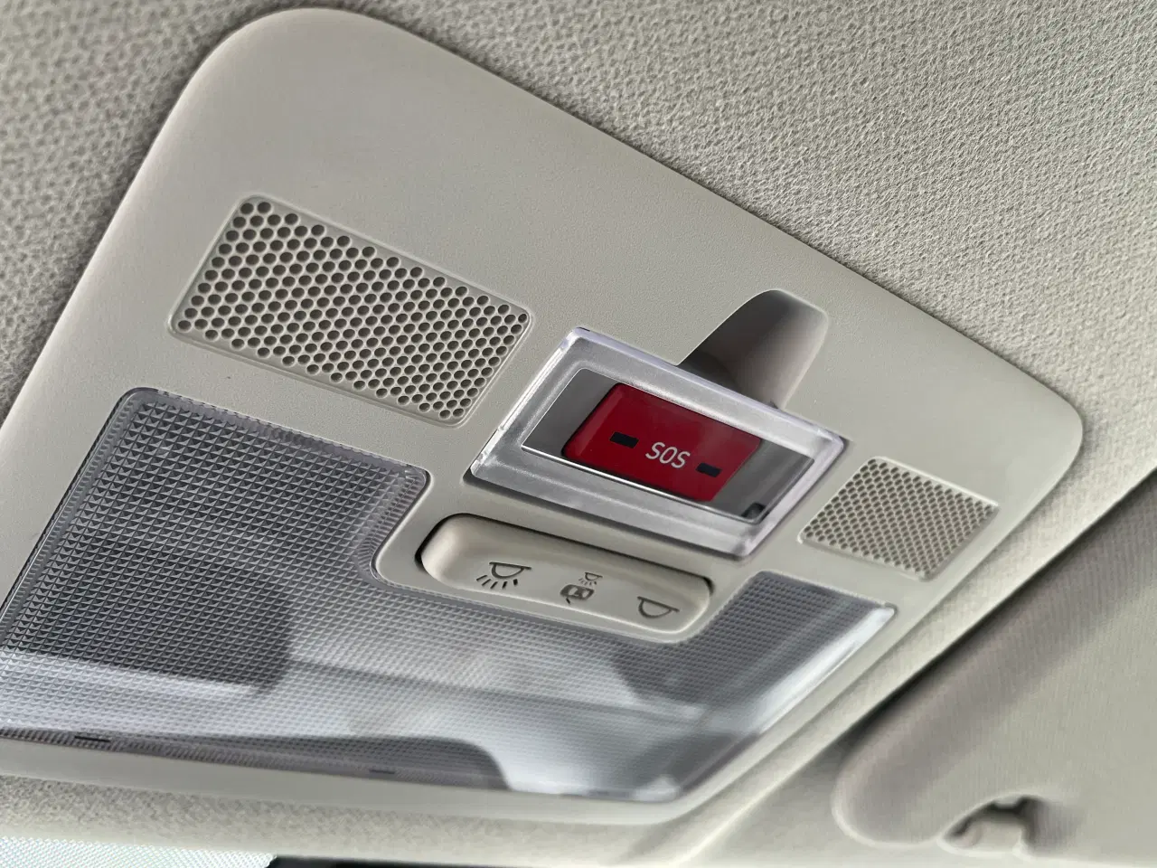 Billede 17 - Hyundai i10 1.0 Essential – Veludstyret, økonomisk