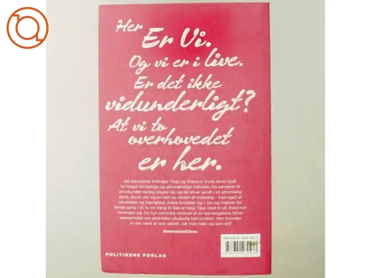 Billede 3 - One af Sarah Crossan (Bog)