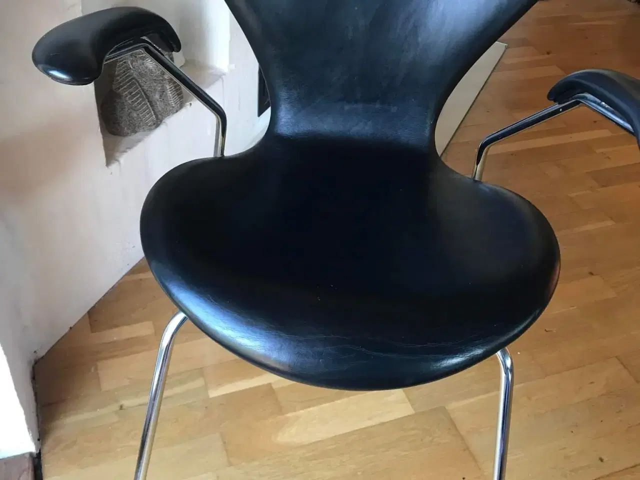 Billede 5 - Arne Jacobsen 7'eren spisestol