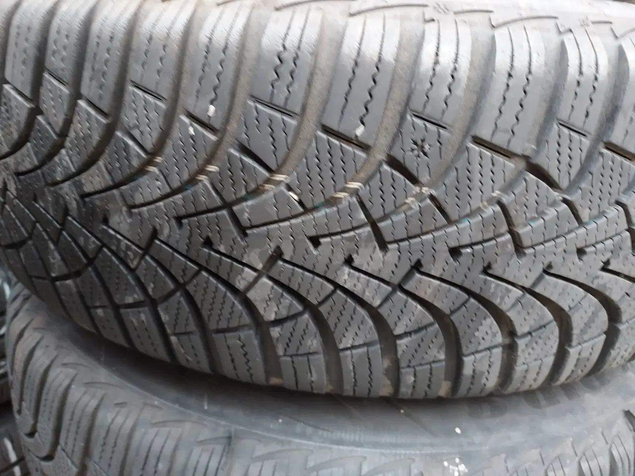 Billede 5 - Vinterdæk 205-60-16