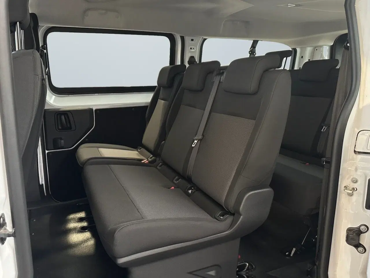 Billede 6 - Peugeot e-Expert 75 L3 Combi