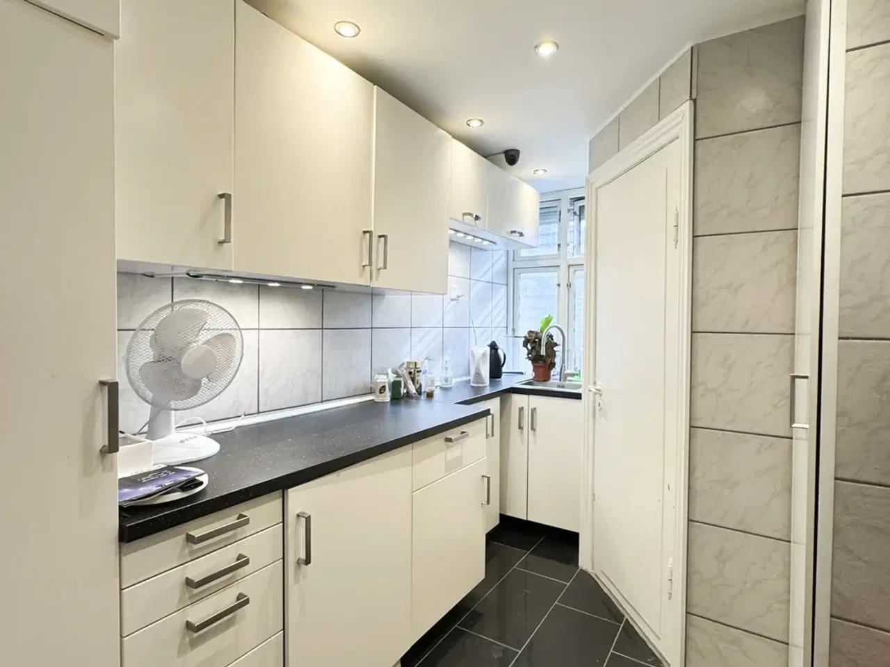 Billede 7 - Funktionelt erhvervslokale på attraktive Frederiks Allé