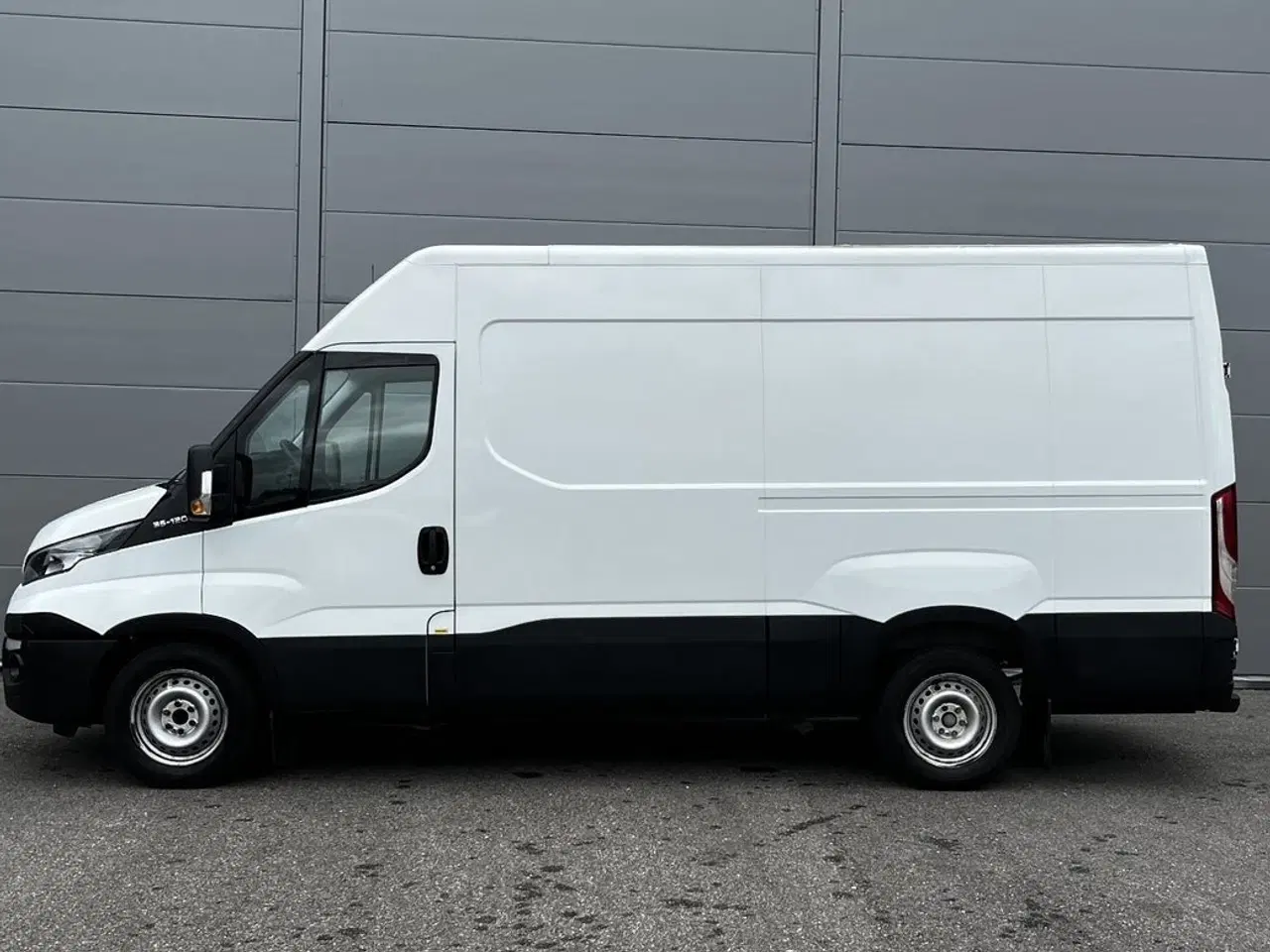 Billede 9 - Iveco Daily 2,3 35S12 12m³ Van AG8