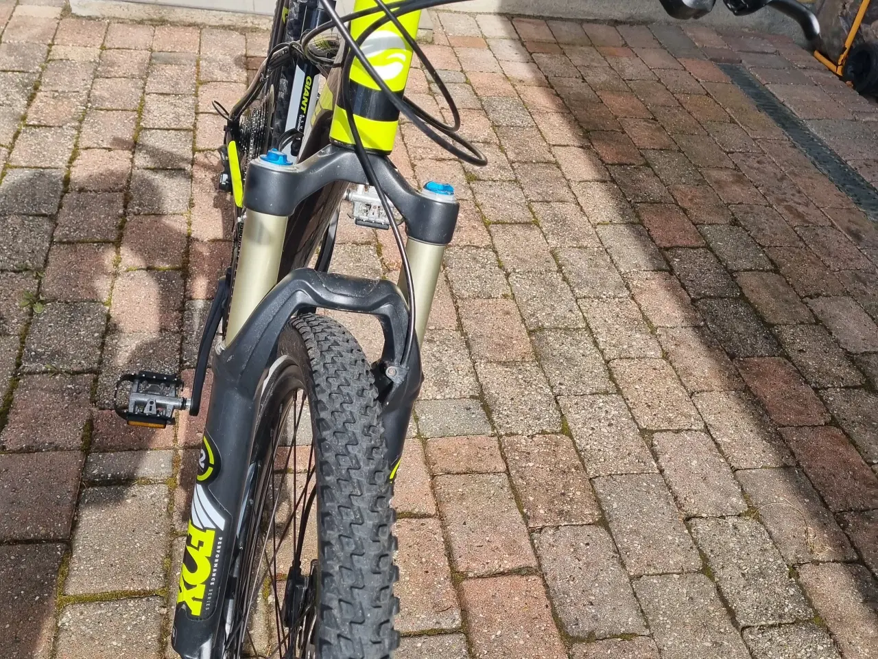 Billede 3 - Fin Giant mountainbike str M .Alu